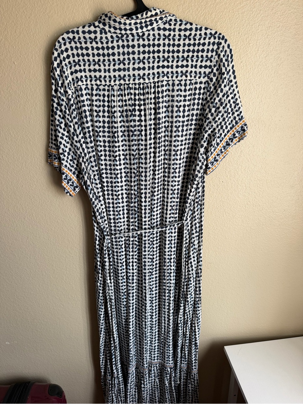Max Studio Black and White Printed Button-Front Maxi Dress - Picture 4 of 5